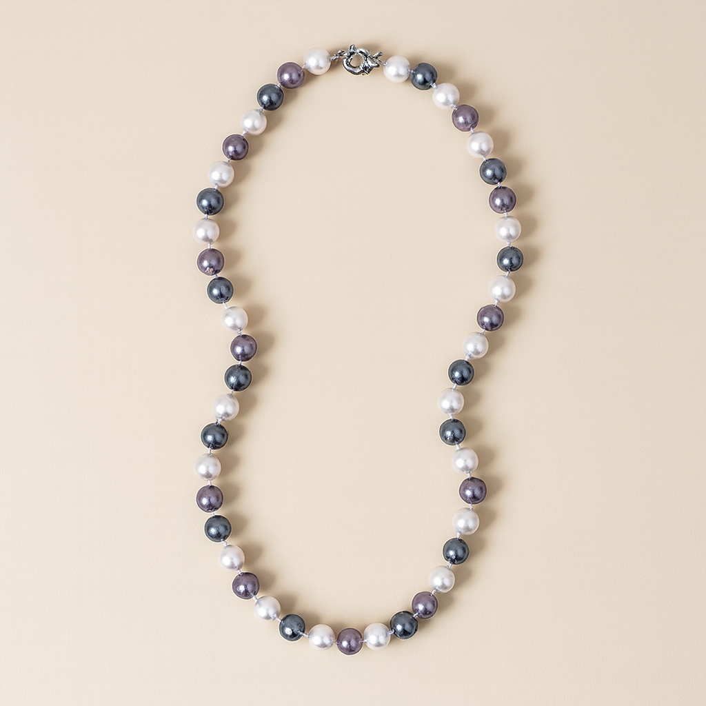 Klassische Perlenkette in Verschiedenen Farben