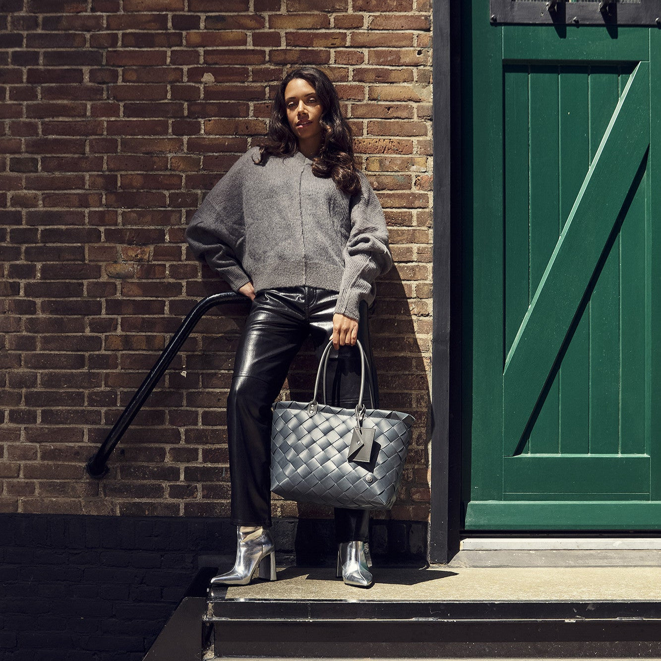 Chloe – S Handbag mit PU-Henkeln & Anhänger