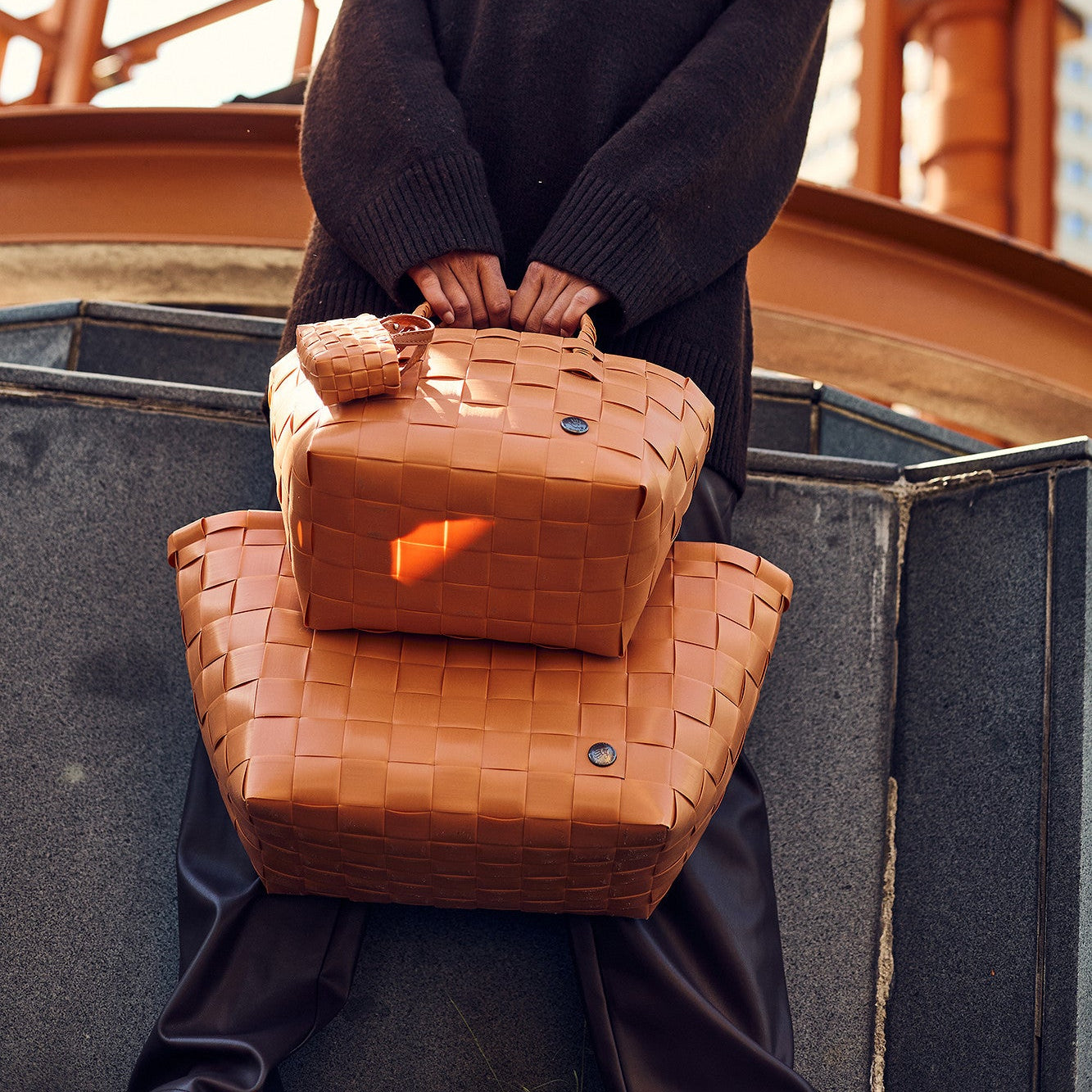 Mini Paris – Mini Shopper mit Riemen und PU-Quaste