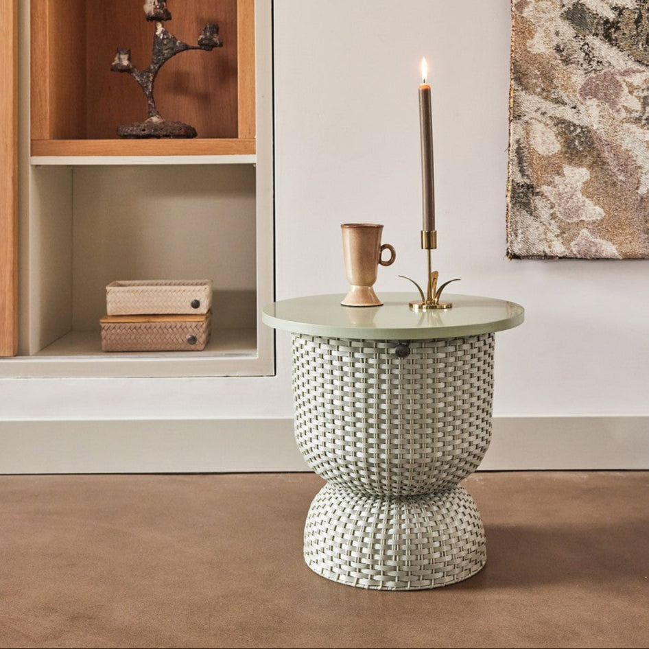 Twist Table – Beistelltisch mit Stauraum und Holzplatte