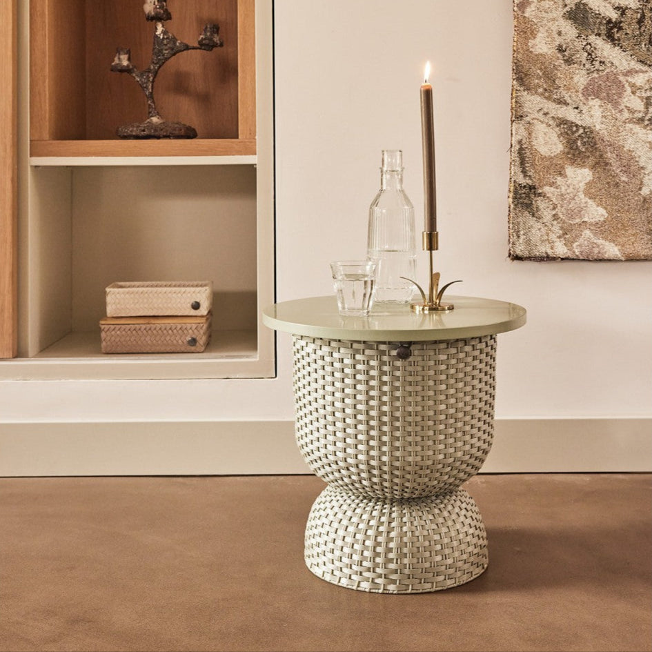 Twist Table – Beistelltisch mit Stauraum und Holzplatte