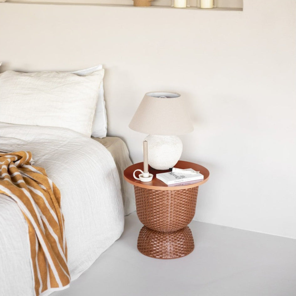 Twist Table – Beistelltisch mit Stauraum und Holzplatte